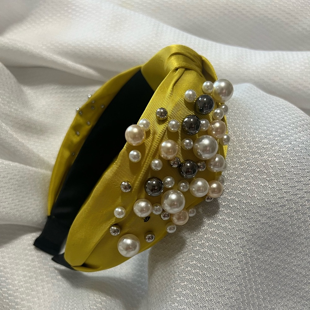 Headband w/pearls
